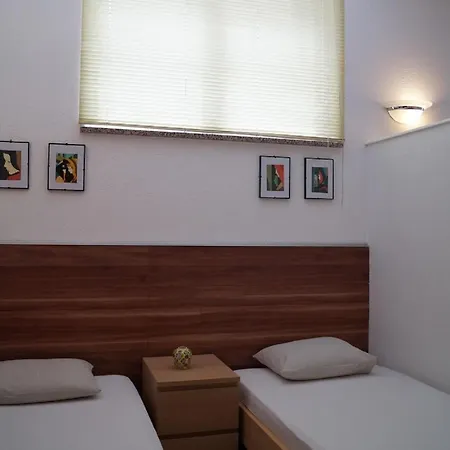 Ginkgo 1 By Interhome Apartman *